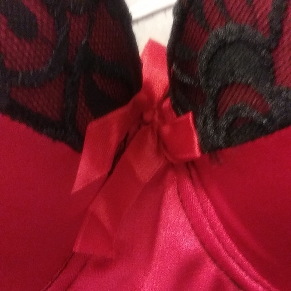 Plus Size Short Gown - Picture 7 of 9